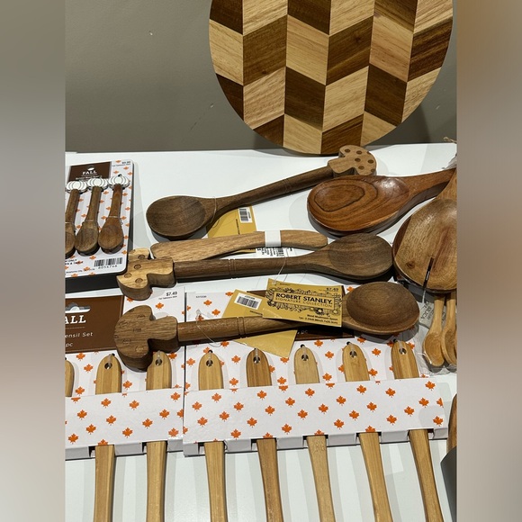🌸NEW 25 Pieces Wood Kitchen tools from Hobby Lobby NWT. - Picture 13 of 14
